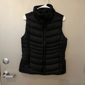 The North Face Womens 550 Down Insulated Vest Black